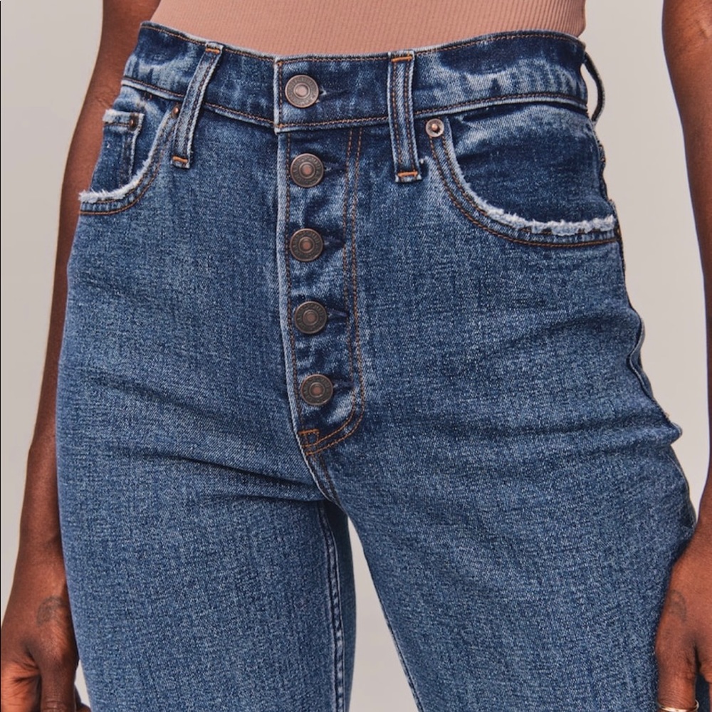 Abercrombie & Fitch High Rise Mom Jean